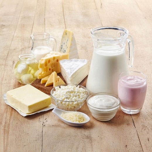 صورة لقسم عروض الجبن واللحوم المبردة